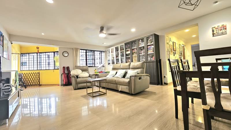 289D Bukit Batok Street 25, 289D Bukit Batok Street 25, 3 Bedrooms, 1,292 sqft, HDB Flat For Sale, by CD Sung, 500201565 - Living Room - PropertyGuru.com.sg