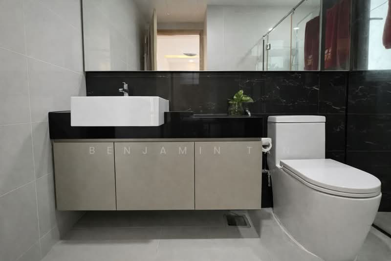 Esparina Residences, 123 Compassvale Bow, 3 Bedrooms, 1,001 sqft, Executive Condominium For Rent, by Benjamin Tan, 500201573 - Bathroom - PropertyGuru.com.sg