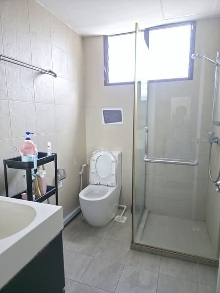 Riverwalk Apartments, 20 Upper Circular Road, 3 Bedrooms, 1,615 sqft, Apartment For Sale, by Leng ., 500201574 - Bathroom - PropertyGuru.com.sg
