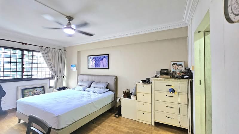 😍❤️RARE! 5 Room HDB with Balcony Open Kitchen Big Yard, , 3 Bedrooms, 1,292 sqft, HDB Flat For Sale, by CD Sung, 500201586 - Bedroom - PropertyGuru.com.sg
