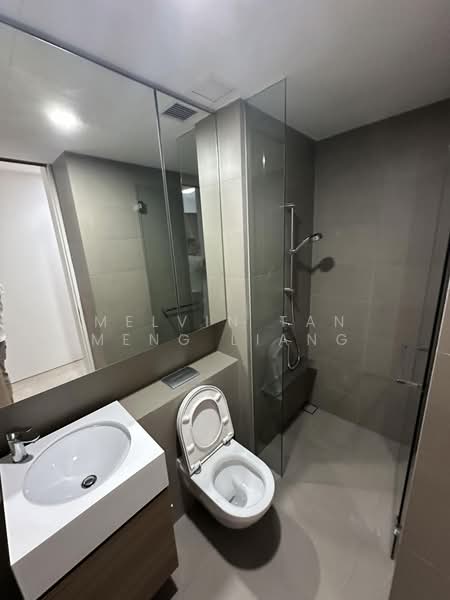 Echelon, 7 Alexandra View, 2 Bedrooms, 732 sqft, Condominium For Sale, by Melvin Tan Meng Liang, 500201595 - Bathroom - PropertyGuru.com.sg