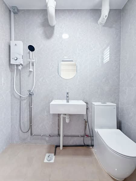 838 Jurong West Street 81, 838 Jurong West Street 81, 3 Bedrooms, 1,119 sqft, HDB Flat For Sale, by Michelle Koo, 500201603 - Bathroom - PropertyGuru.com.sg