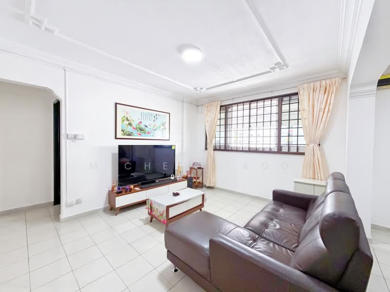 838 Jurong West Street 81, 838 Jurong West Street 81, 3 Bedrooms, 1,119 sqft, HDB Flat For Sale, by Michelle Koo, 500201603 - Living Room - PropertyGuru.com.sg