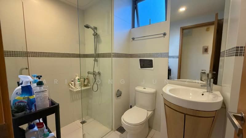 One-North Residences, 7 One-North Gateway, Room Rental, 150 sqft, Apartment For Rent, by Mario Ong Jun Zhi, 500201605 - Bathroom - PropertyGuru.com.sg