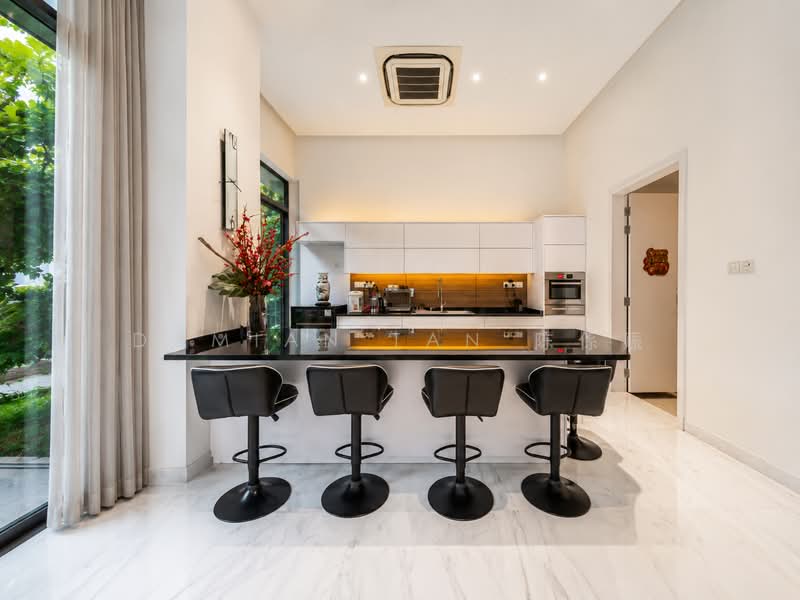 ⭐️1 KM OF SCGS (PRIMARY)⭐️MASSIVE 5-STY SEMI-D (DETACHABLE) @ FERNHILL⭐️NEAR STEVENS MRT STATION⭐️, Fernhill Crescent Robin Stevens Trevose Tempua Unggas Bahasa Tudor University Watten Shelford Hillcrest Greenwood Gentle Chancery Cluny Balmoral Robin Goldhill Barker Mount Rosie Harom Setangkai Dalkeith Berrima Harlyn Camborne Kheam Hock Duchess Fir, 9 Bedrooms, 15,794 sqft, Semi-Detached House For Sale, by Damian Tan 陈係赈, 500201611 - Kitchen Counter - PropertyGuru.com.sg