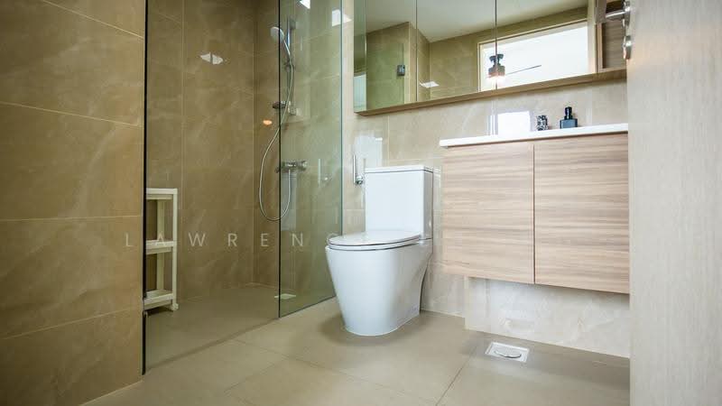 Treasure at Tampines, 11 Tampines Lane, Pasir Ris / Tampines, 1 Bedroom, 463 sqft, Condominium For Sale, by Lawrence Zhong, 500201612 - Bathroom - PropertyGuru.com.sg