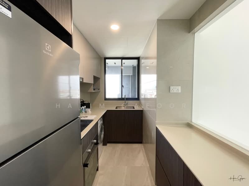 The Garden Residences, 1 Serangoon North View, 3 Bedrooms, 1,033 sqft, Condominium For Rent, by Halim Gafoor, 500201622 - Kitchen - PropertyGuru.com.sg
