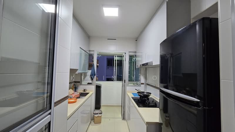 672A Edgefield Plains, 672A Edgefield Plains, 2 Bedrooms, 699 sqft, HDB Flat For Rent, by Kevin Yeo, 500201624 - Kitchen - PropertyGuru.com.sg