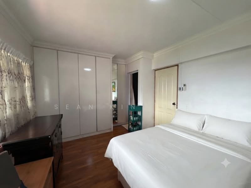 469 Jurong West Street 41, 469 Jurong West Street 41, 3 Bedrooms, 1,625 sqft, HDB Flat For Sale, by Sean King Lee, 500201629 - Bedroom - PropertyGuru.com.sg