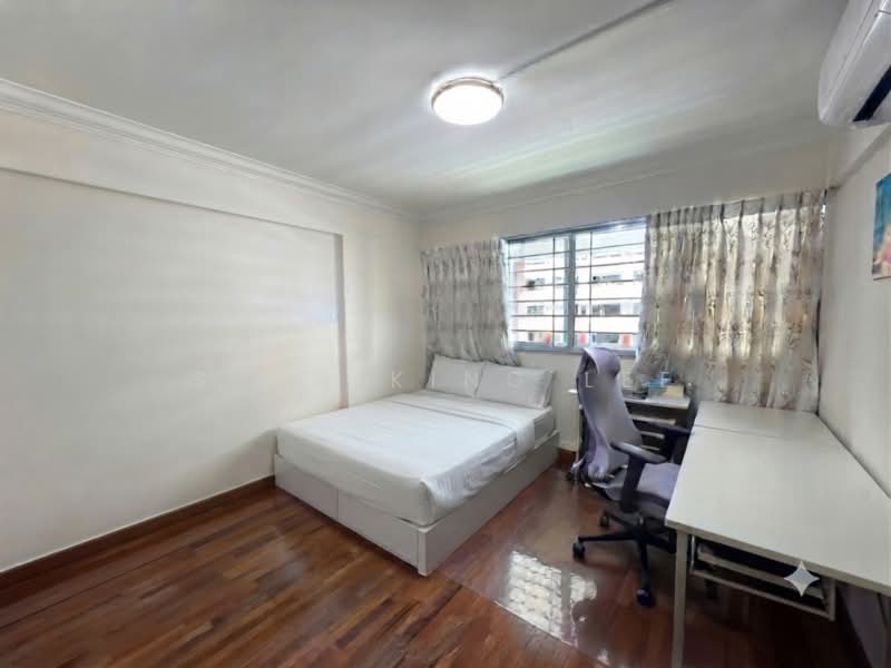 469 Jurong West Street 41, 469 Jurong West Street 41, 3 Bedrooms, 1,625 sqft, HDB Flat For Sale, by Sean King Lee, 500201629 - Bedroom - PropertyGuru.com.sg