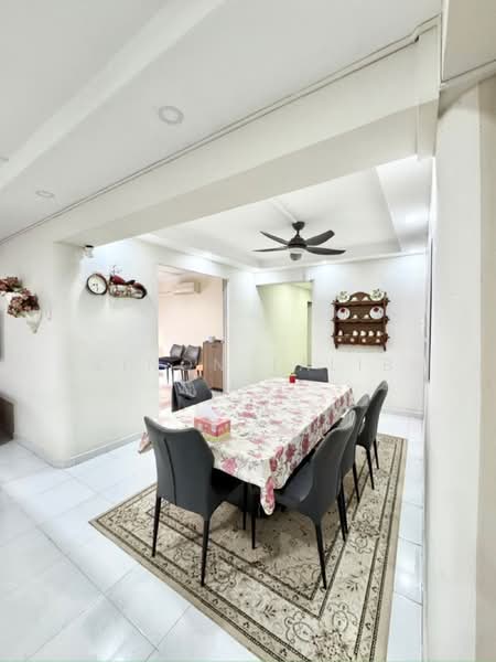 459 Pasir Ris Drive 4, 459 Pasir Ris Drive 4, 4 Bedrooms, 1,528 sqft, HDB Flat For Sale, by Ainon Talib, 500201640 - PropertyGuru.com.sg