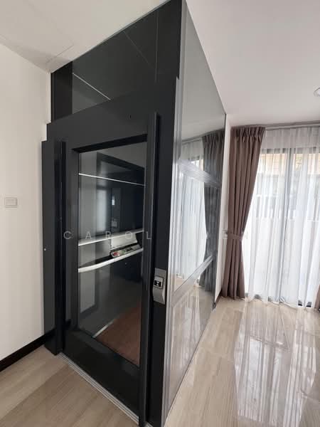 Sembawang Springs Estate, 19 Jalan Salang, 5 Bedrooms, 3,028 sqft, Semi-Detached House For Rent, by Carol Chen, 500201647 - Interior - PropertyGuru.com.sg