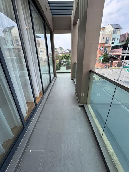 Sembawang Springs Estate, 19 Jalan Salang, 5 Bedrooms, 3,028 sqft, Semi-Detached House For Rent, by Carol Chen, 500201647 - Balcony - PropertyGuru.com.sg