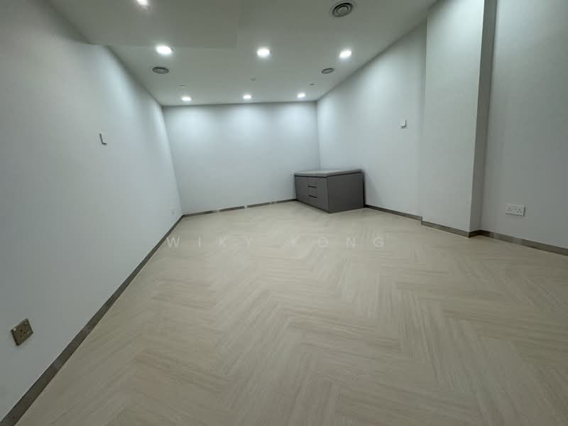 Lucky Plaza, 304 Orchard Road, 150 sqft, Medical For Rent, by Wiky Kong, 500201652 - Interior - CommercialGuru.com.sg