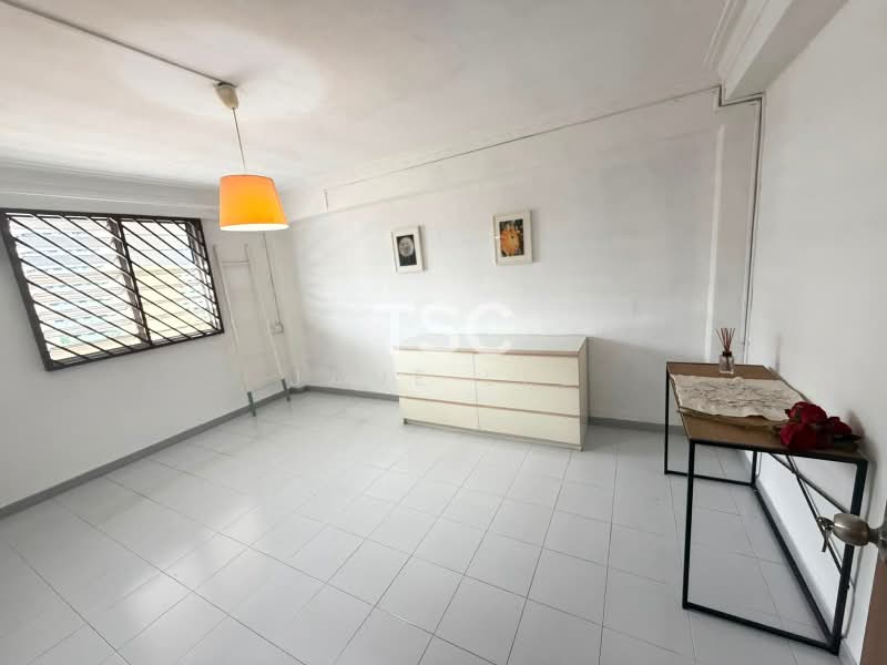 107 Jalan Bukit Merah, 107 Jalan Bukit Merah, 2 Bedrooms, 678 sqft, HDB Flat For Rent, by Jane Lee, 500201663 - Bedroom - PropertyGuru.com.sg