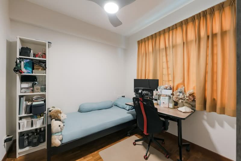 Blue Horizon, 27 West Coast Crescent, 3 Bedrooms, 1,216 sqft, Condominium For Sale, by Choo Wei Kiong, 500201678 - Bedroom - PropertyGuru.com.sg