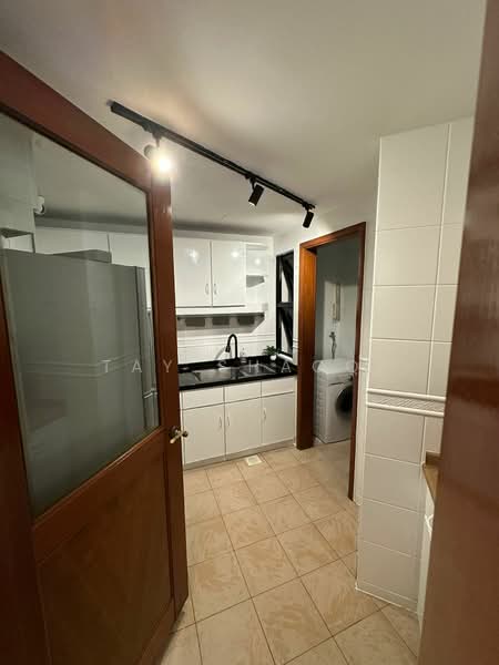 Eastpoint Green, 5 Simei Street 3, Room Rental, 160 sqft, Condominium For Rent, by Tay Shaoqi, 500201688 - Kitchen - PropertyGuru.com.sg