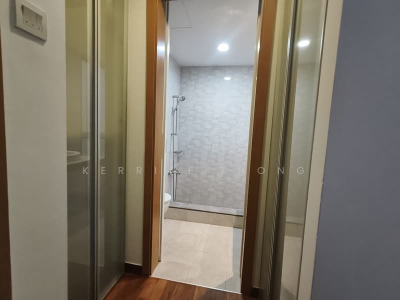 The Lakeshore, 33 Jurong West Street 41, Room Rental, 120 sqft, Condominium For Rent, by Kerrine Thong, 500201702 - Bathroom - PropertyGuru.com.sg