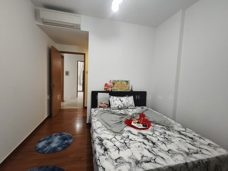 The Lakeshore, 33 Jurong West Street 41, Room Rental, 120 sqft, Condominium For Rent, by Kerrine Thong, 500201702 - Bedroom - PropertyGuru.com.sg