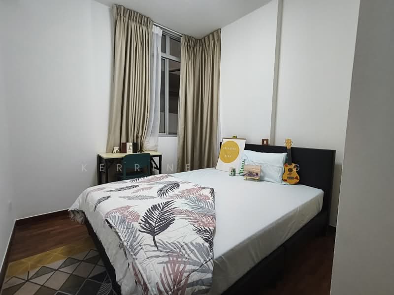 The Lakeshore, 33 Jurong West Street 41, Room Rental, 120 sqft, Condominium For Rent, by Kerrine Thong, 500201702 - Bedroom 3 - PropertyGuru.com.sg