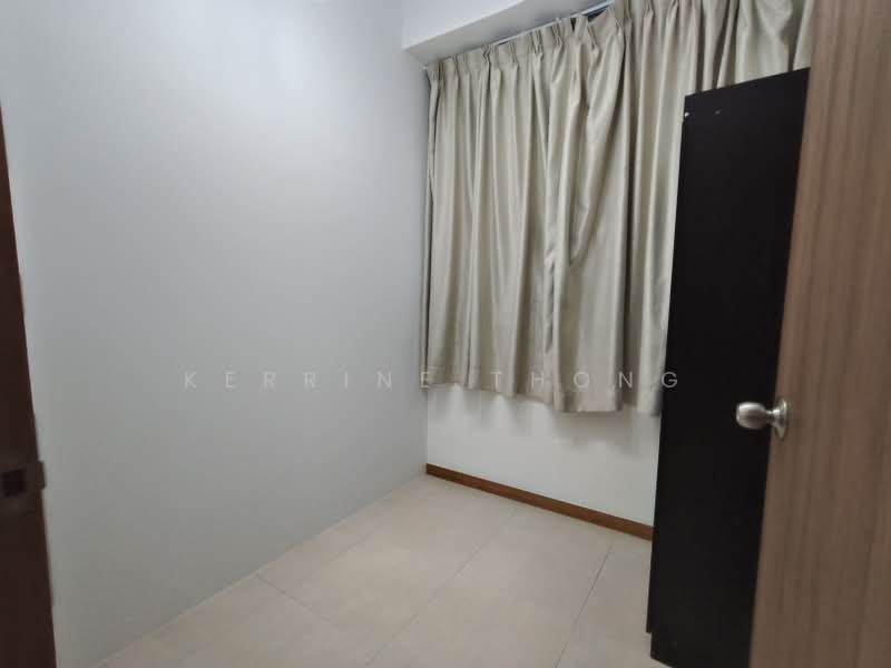 The Lakeshore, 33 Jurong West Street 41, Room Rental, 120 sqft, Condominium For Rent, by Kerrine Thong, 500201702 - Bedroom 6 - PropertyGuru.com.sg