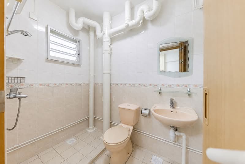 128D Punggol Field Walk, 128D Punggol Field Walk, 3 Bedrooms, 1,184 sqft, HDB Flat For Sale, by Khai Yuen Hong, 500201709 - Bathroom - PropertyGuru.com.sg