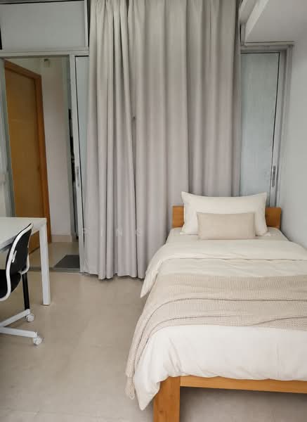 Eight Riversuites, 2 Whampoa East, Room Rental, 150 sqft, Condominium For Rent, by Ping Neo, 500201713 - Bedroom - PropertyGuru.com.sg