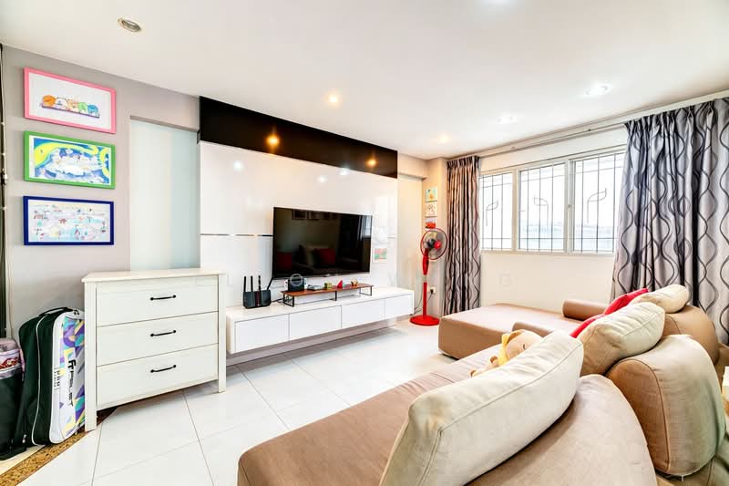 275D Jurong West Street 25, 275D Jurong West Street 25, 3 Bedrooms, 1,194 sqft, HDB Flat For Sale, by Elson Wang, 500201721 - Living Room - PropertyGuru.com.sg