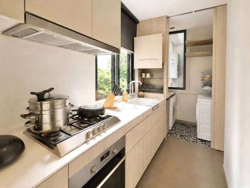 OUE Twin Peaks, 33 Leonie Hill Road, 3 Bedrooms, 1,399 sqft, Condominium For Sale, by Vanneza Lim, 500201726 - Kitchen - PropertyGuru.com.sg