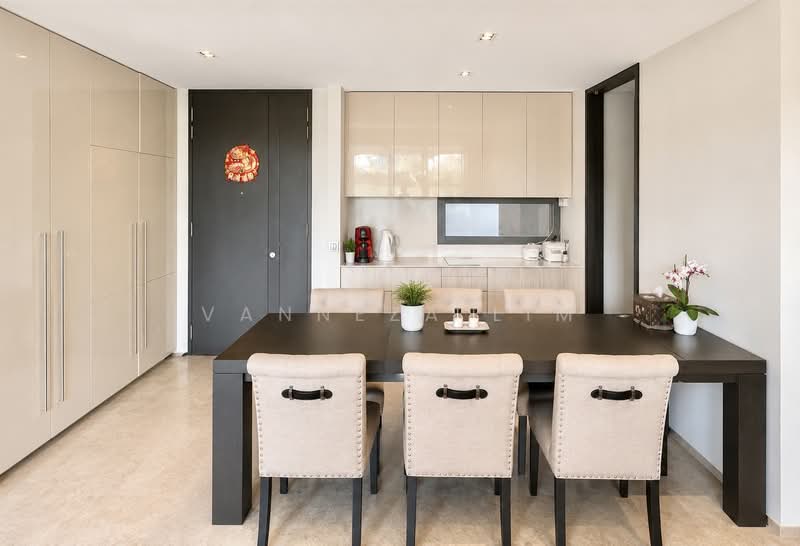OUE Twin Peaks, 33 Leonie Hill Road, 3 Bedrooms, 1,399 sqft, Condominium For Sale, by Vanneza Lim, 500201726 - Dining Room - PropertyGuru.com.sg