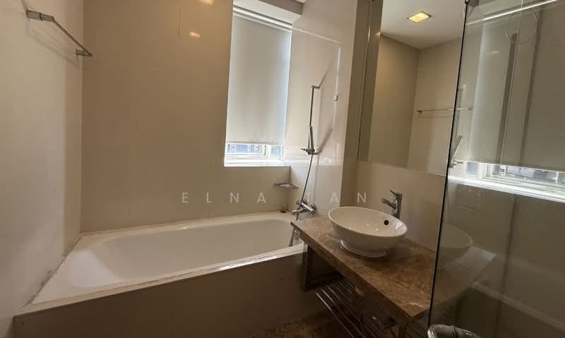 Grosvenor View, 1 Lengkong Empat, 2 Bedrooms, 883 sqft, Condominium For Rent, by Elna Tan, 500201729 - Bathroom - PropertyGuru.com.sg