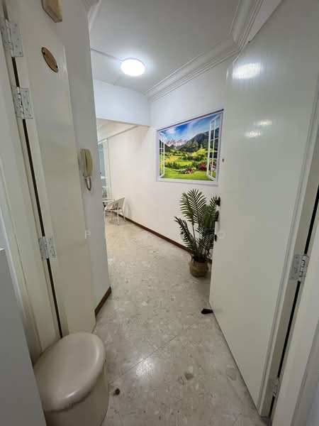Summerdale, 6 Boon Lay Drive, Room Rental, 160 sqft, Condominium For Rent, by Ping Neo, 500201737 - Entrance - PropertyGuru.com.sg