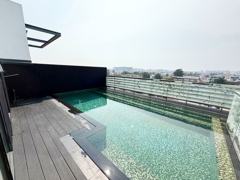 Cubik, 81 Lorong K Telok Kurau, 3 Bedrooms, 2,120 sqft, Apartment For Rent, by JULIAN NEO, 500201750 - Pool - PropertyGuru.com.sg