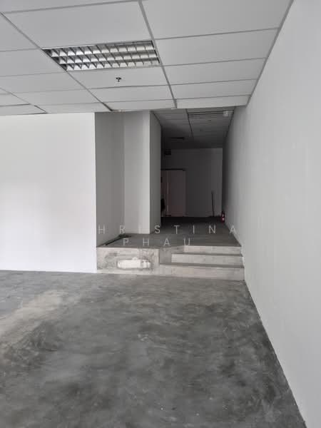 Telepark, 5 Tampines Central 6, 1,587 sqft, Other Retail For Rent, by Christina Phau, 500201752 - Interior - CommercialGuru.com.sg
