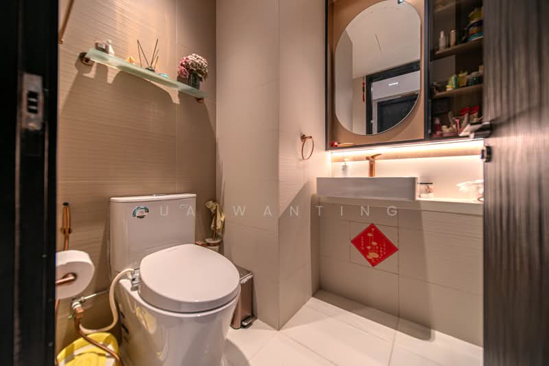 Soleil @ Sinaran, 6 Sinaran Drive, 3 Bedrooms, 1,098 sqft, Condominium For Sale, by Kua WanTing, 500201757 - Bathroom - PropertyGuru.com.sg