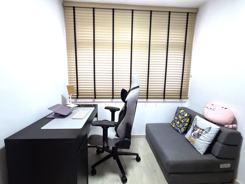4 Holland Close, 4 Holland Close, 2 Bedrooms, 700 sqft, HDB Flat For Sale, by Colin Ee, 500201786 - Study - PropertyGuru.com.sg