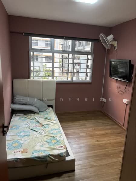 693A Woodlands Avenue 6, 693A Woodlands Avenue 6, Room Rental, 120 sqft, HDB Flat For Rent, by Liew Derrick, 500201787 - Bedroom - PropertyGuru.com.sg