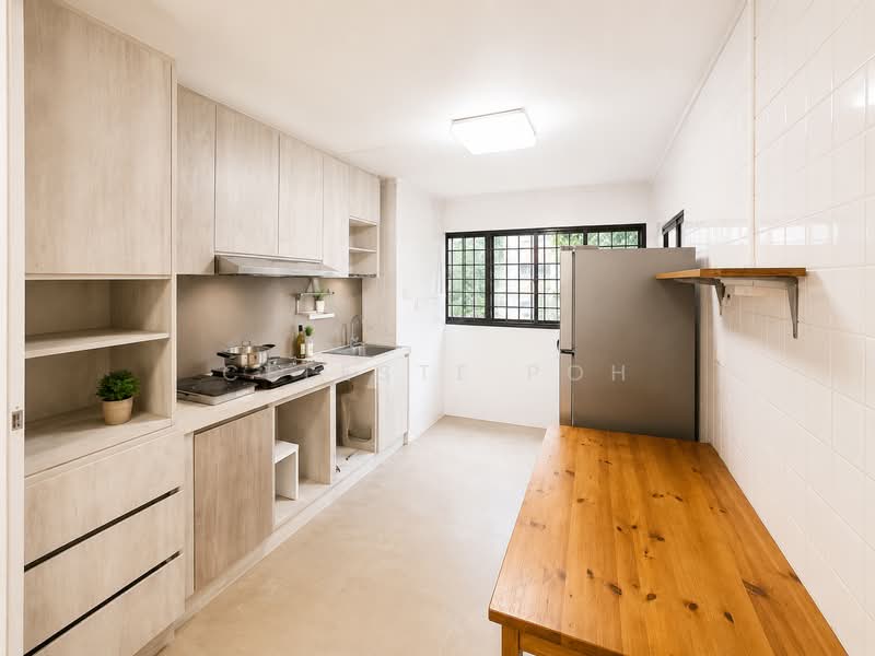 229 Serangoon Avenue 4, 229 Serangoon Avenue 4, 3 Bedrooms, 980 sqft, HDB Flat For Sale, by Celeste Poh, 500201791 - Kitchen - PropertyGuru.com.sg