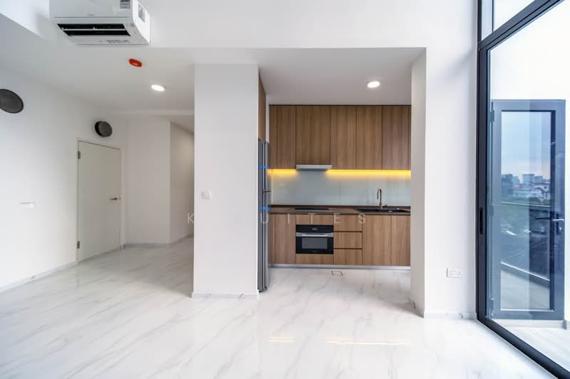 K Suites, 21 Lorong K Telok Kurau, 5 Bedrooms, 1,625 sqft, Apartment For Rent, by JULIAN NEO, 500201832 - Kitchen - PropertyGuru.com.sg