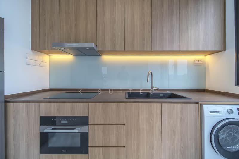 K Suites, 21 Lorong K Telok Kurau, 5 Bedrooms, 1,625 sqft, Apartment For Rent, by JULIAN NEO, 500201832 - Kitchen - PropertyGuru.com.sg