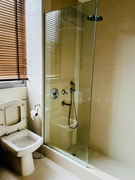 Beacon Heights, 8 Mar Thoma Road, 2 Bedrooms, 893 sqft, Condominium For Sale, by Rachel Zhao, 500201843 - Master Bathroom - PropertyGuru.com.sg