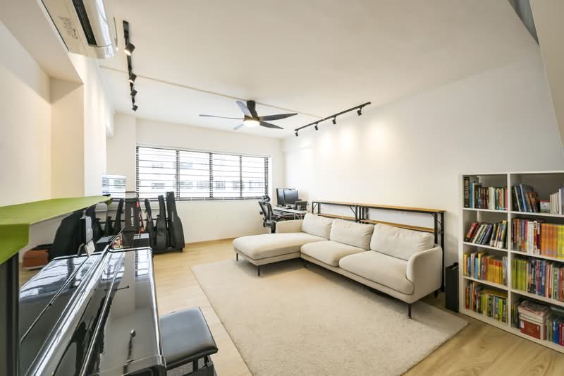 503 Jelapang Road, 503 Jelapang Road, 3 Bedrooms, 1,560 sqft, HDB Flat For Sale, by Willmen Low, 500201844 - Living Room - PropertyGuru.com.sg