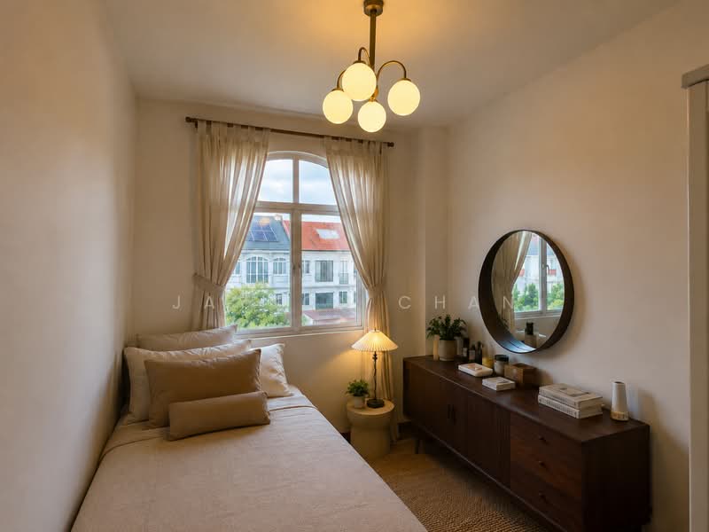 Loyang Villas, Loyang Rise, 6 Bedrooms, 2,700 sqft, Terraced House For Sale, by Jayson Chan, 500201860 - Bedroom - PropertyGuru.com.sg