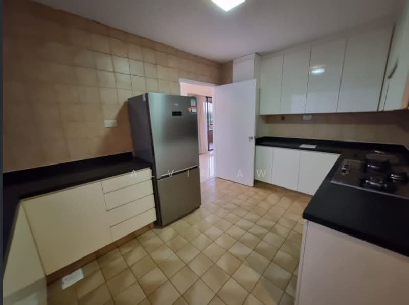 The Cairnhill, 4 Cairnhill Rise, 4 Bedrooms, 2,788 sqft, Condominium For Rent, by Alvin Aw, 500201868 - Kitchen - PropertyGuru.com.sg