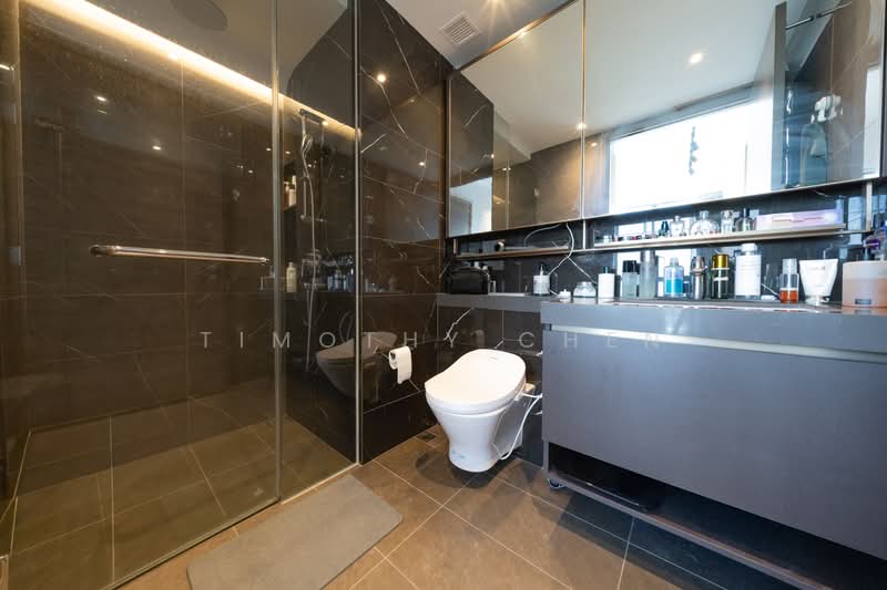 The Florence Residences, 89 Hougang Avenue 2, 2 Bedrooms, 667 sqft, Condominium For Sale, by Timothy Chen, 500201891 - Bathroom - PropertyGuru.com.sg