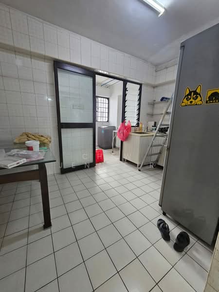 534 Woodlands Drive 14, 534 Woodlands Drive 14, 3 Bedrooms, 1,335 sqft, HDB Flat For Rent, by Chew Jennifer, 500201899 - Kitchen - PropertyGuru.com.sg