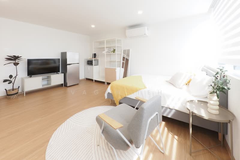Fully Furnished Deluxe Studio Apartment At Aljunied MRT, , Studio, 340 sqft, Apartment For Rent, by Vagen Teh, 500201902 - Bedroom - PropertyGuru.com.sg