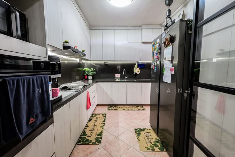 162 Jalan Teck Whye, 162 Jalan Teck Whye, 3 Bedrooms, 1,302 sqft, HDB Flat For Sale, by Nadiyah Kamsani, 500201903 - PropertyGuru.com.sg