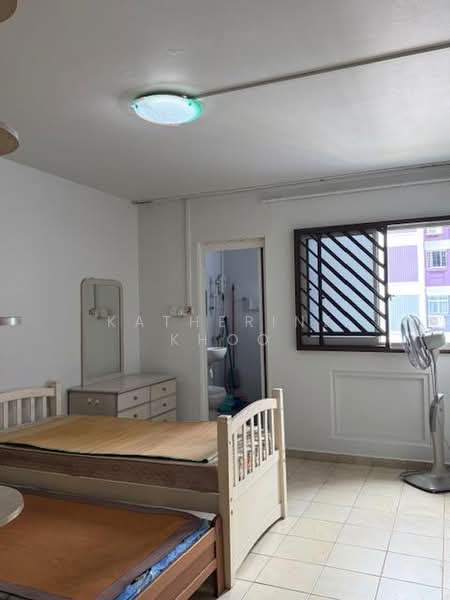 928 Jurong West Street 92, 928 Jurong West Street 92, 3 Bedrooms, 1,119 sqft, HDB Flat For Rent, by Katherine Khoo, 500201910 - Bedroom - PropertyGuru.com.sg