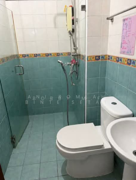 626 Senja Road, 626 Senja Road, 3 Bedrooms, 968 sqft, HDB Flat For Sale, by ani Romlah Binte Setat, 500201913 - Bathroom - PropertyGuru.com.sg
